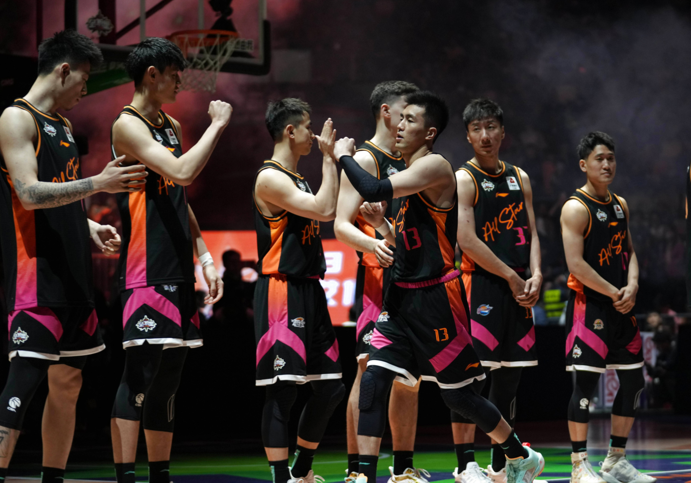 亚博体育-CBA常规赛冲刺阶段走向成谜；国际米兰绝杀压哨；媒体盛赞；轮换策略成焦点-亚博体育